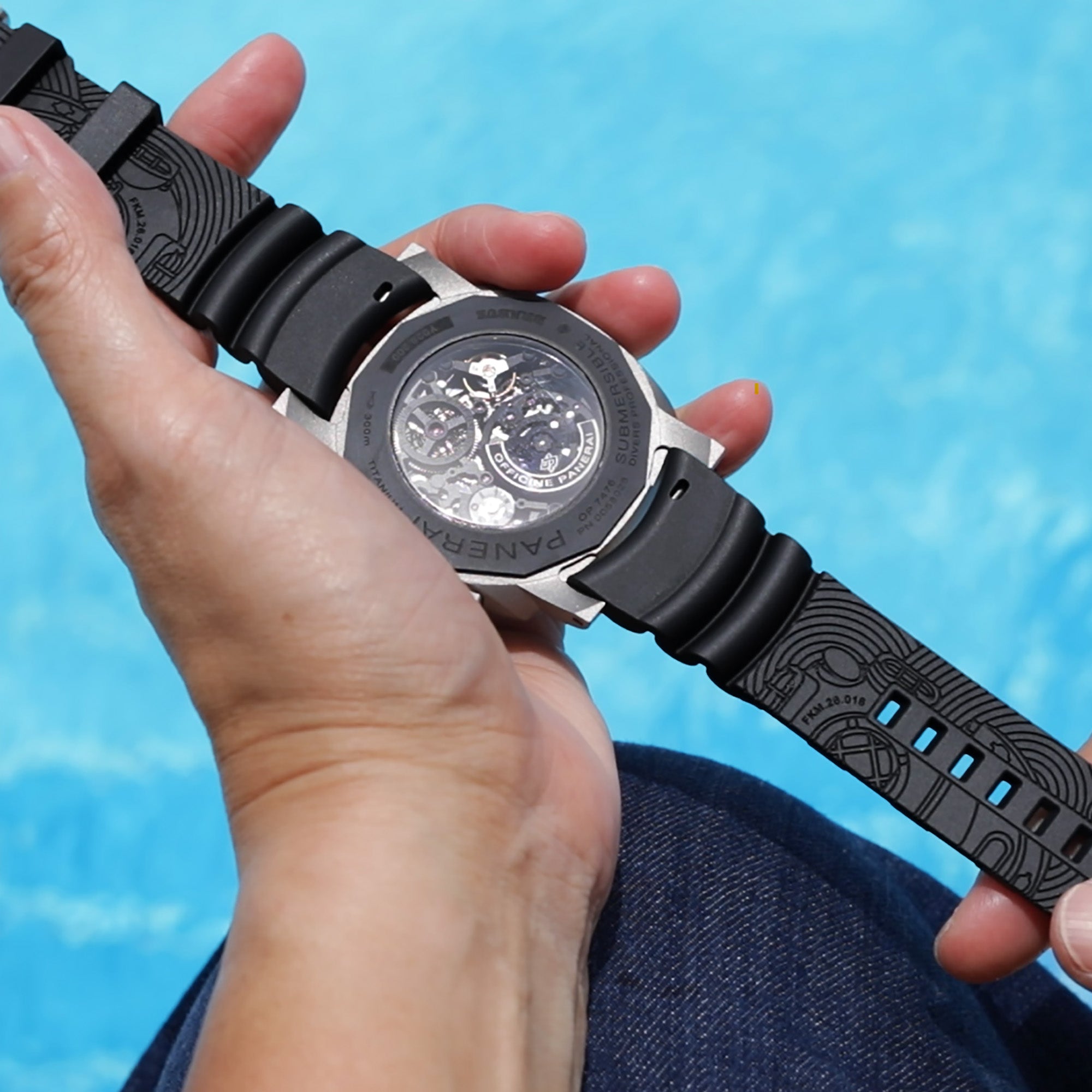 26mm Q.R. Firewave Resilient Curved End FKM rubber Watch Strap, Black