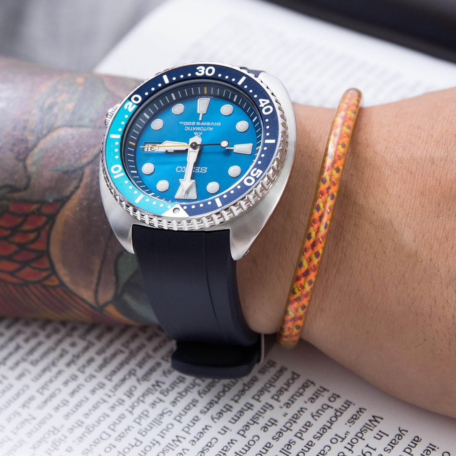 22mm Crafter Blue - Black Rubber Curved Lug Watch Band compatible with Seiko Turtle SRP777