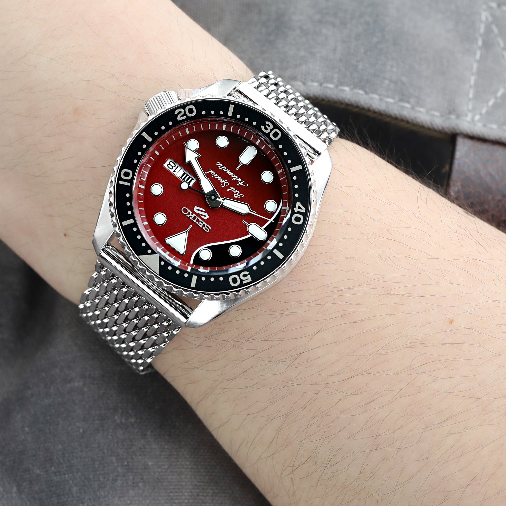22mm Polished Tapered Winghead "SHARK" Mesh watch band, V-Clasp
