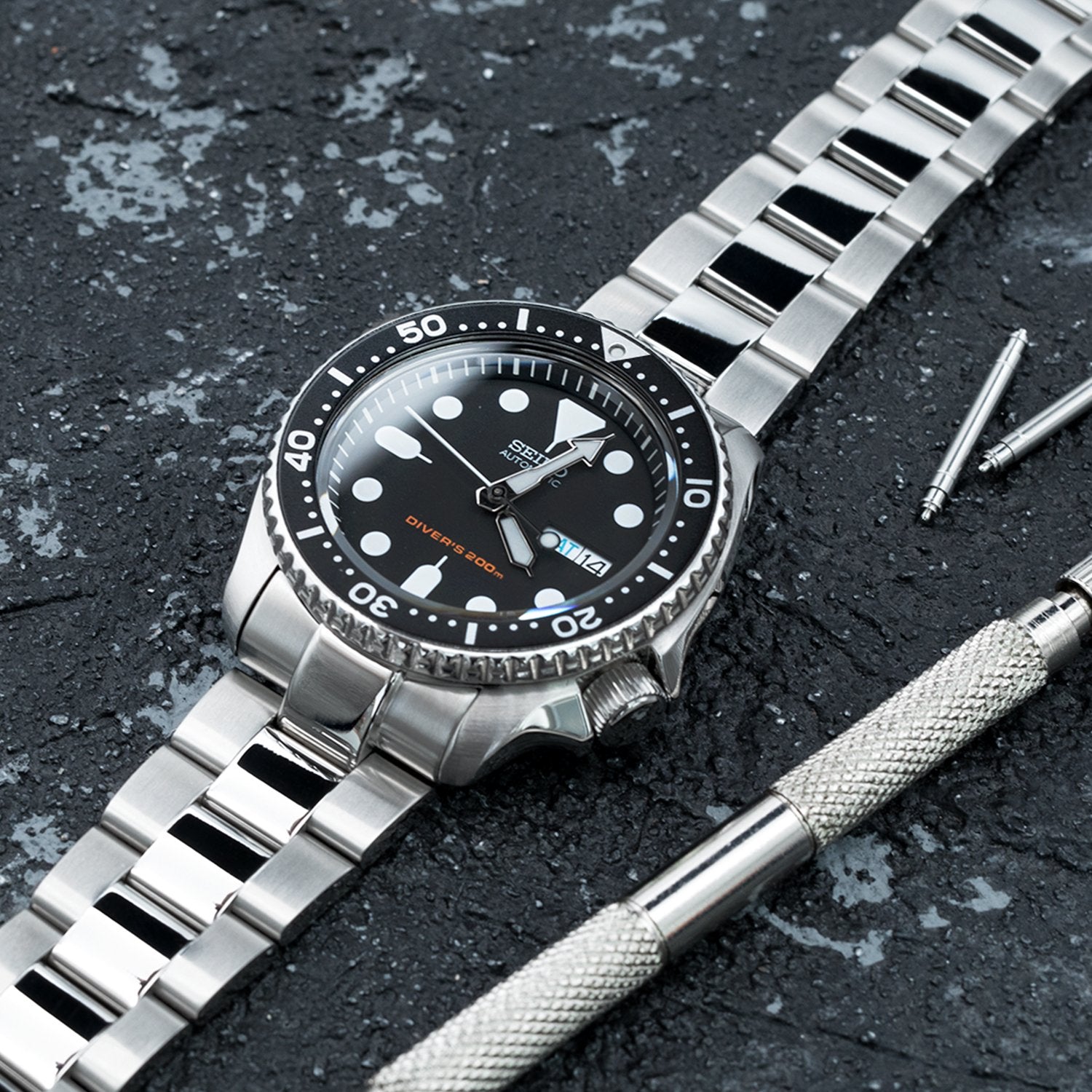 22mm Super-O Boyer Watch Band for Seiko SKX007 SKX009 SKX011, Stainless Steel - Brushed, Polished Center Links, Diver Clasp