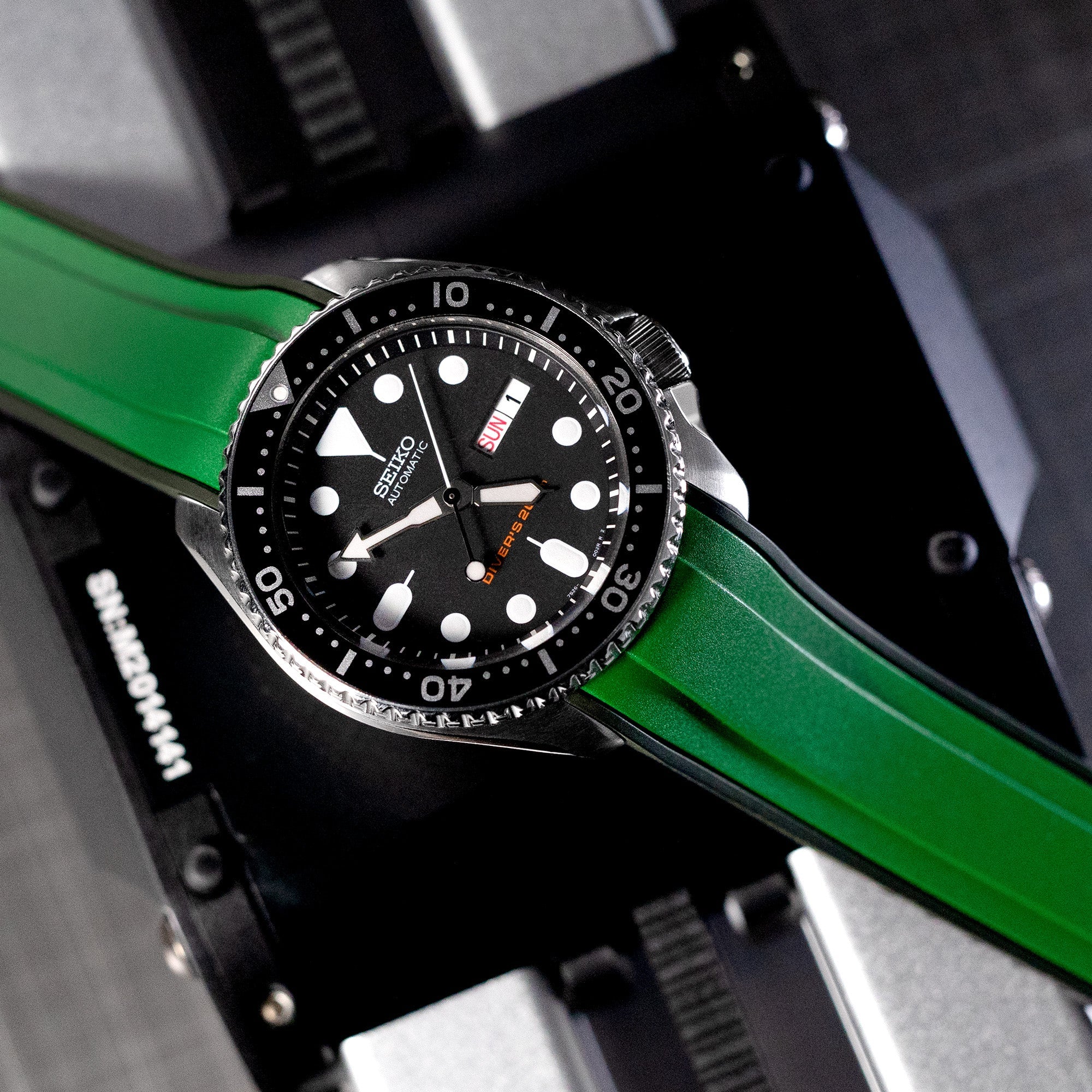StrapXPro - SX1A Rubber Strap for Seiko SKX007, Green / Black