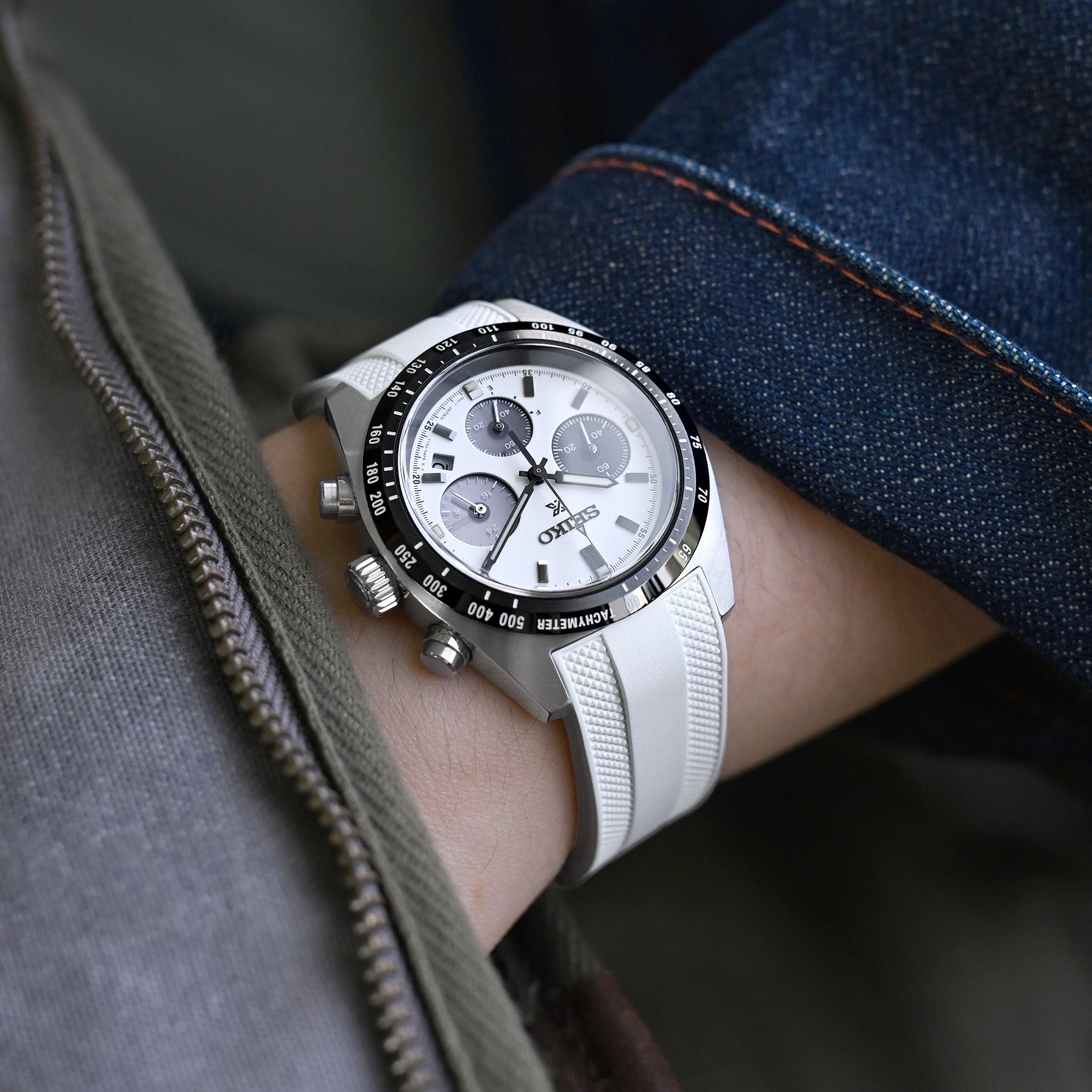 StrapXPro - White SMX03A Rubber Strap compatible with Seiko Speedtimer SSC813 Series