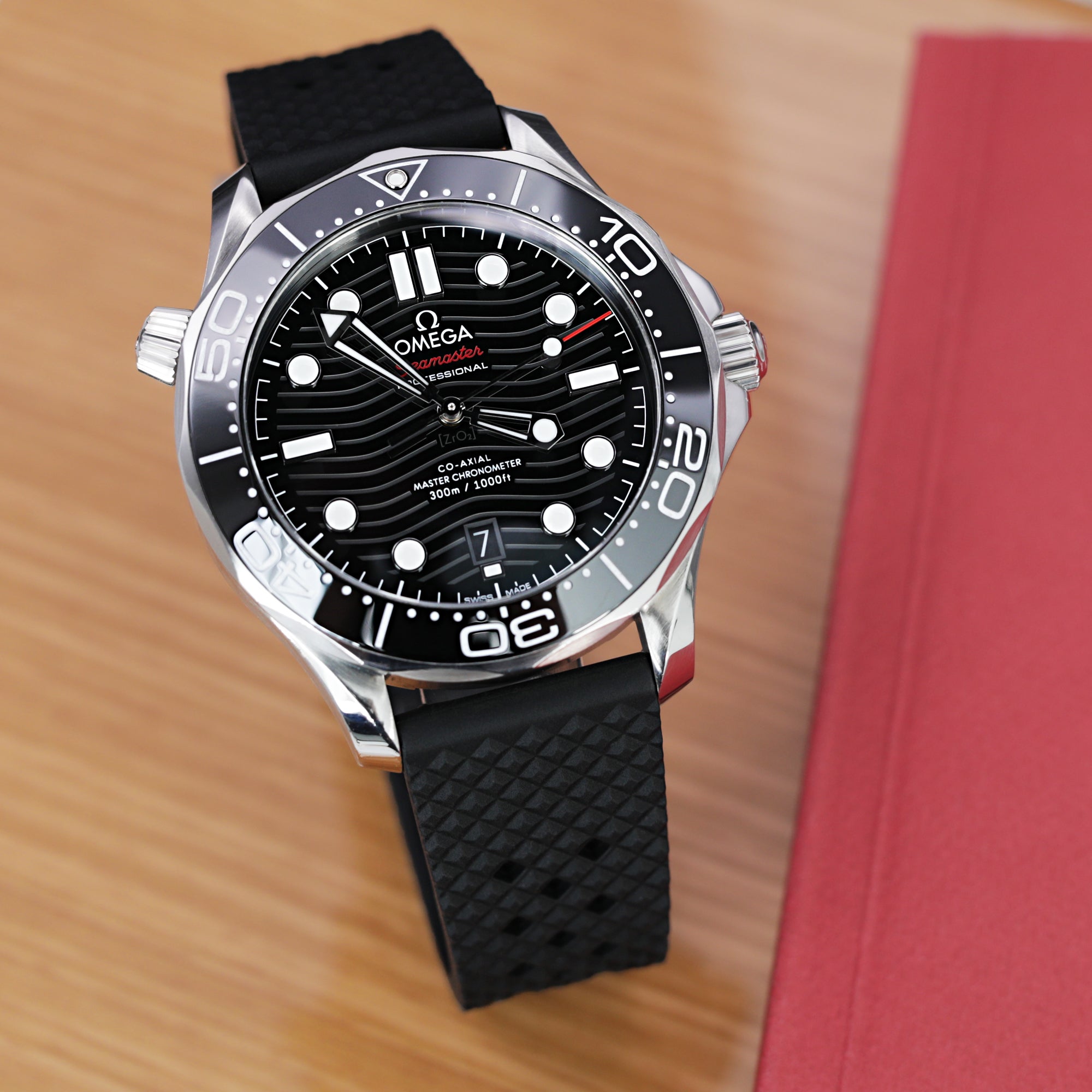 Rhombus Black FKM Quick Release rubber watch strap, 20mm