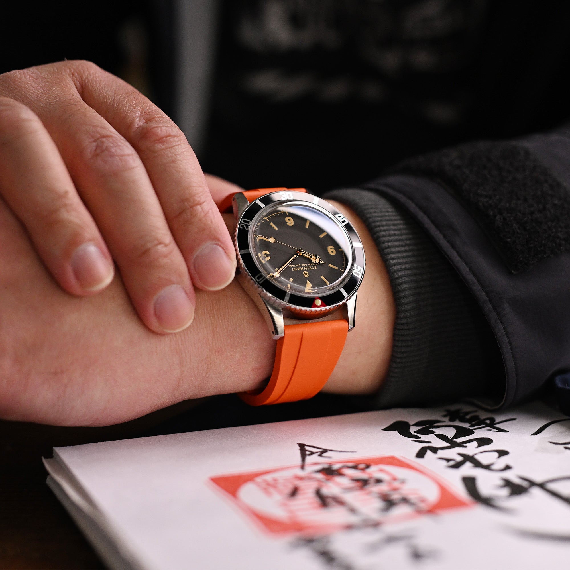 StrapXPro - DT01U Quick Release Universal Cut To Fit FKM Rubber Strap, Orange