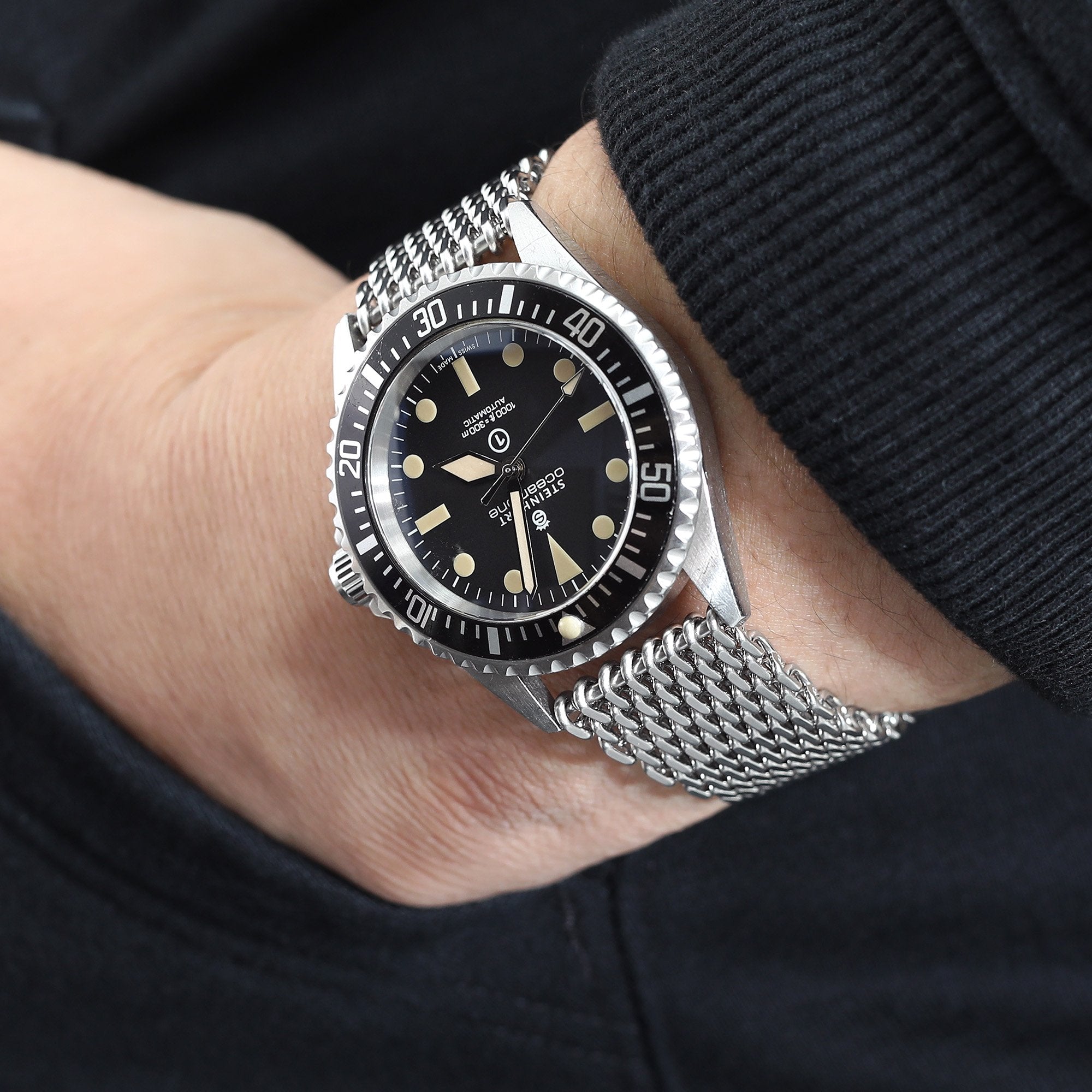 22mm Tapered "SHARK" Mesh Band Stainless Steel Watch Bracelet, V-Clasp, Brushed